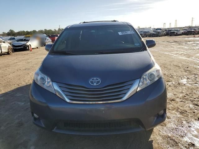 2015 Toyota Sienna XLE