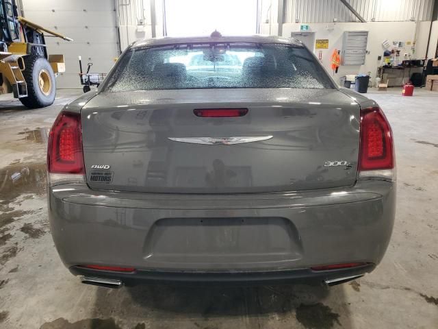 2018 Chrysler 300 S