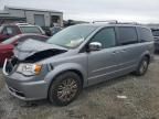 2016 Chrysler Town & Country Touring L