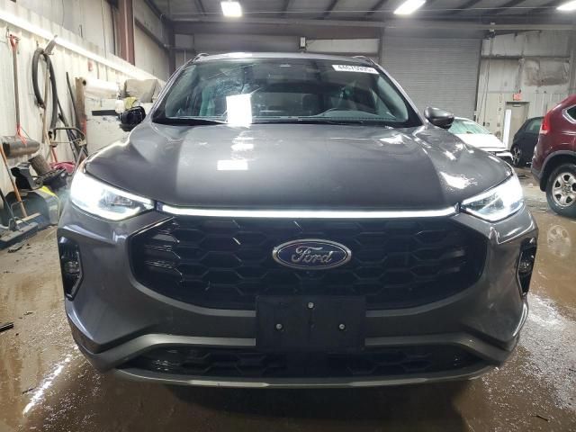 2023 Ford Escape ST Line Elite