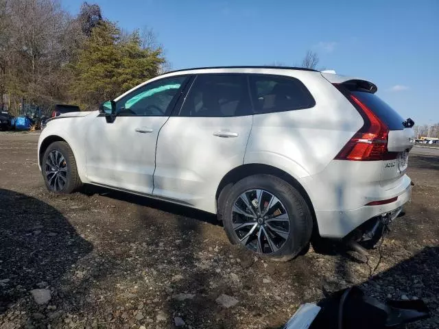 2025 Volvo XC60 Plus