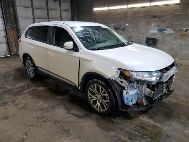 2016 Mitsubishi Outlander SE