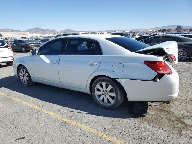 2005 Toyota Avalon XL