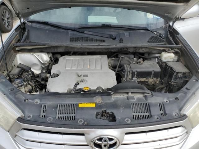 2013 Toyota Highlander Base