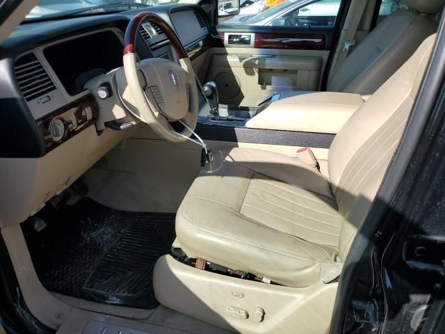 2005 Lincoln Navigator