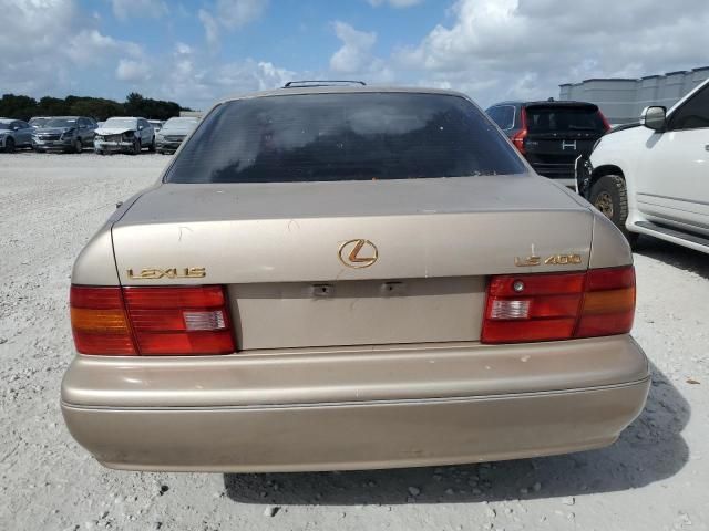 1995 Lexus LS 400