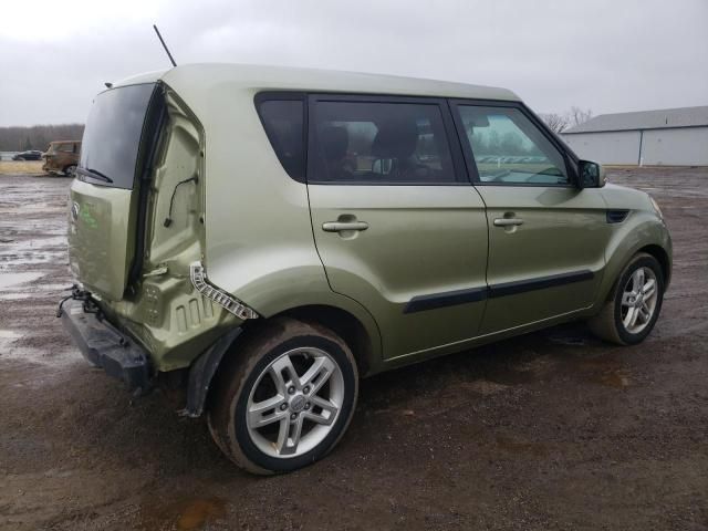 2011 KIA Soul +