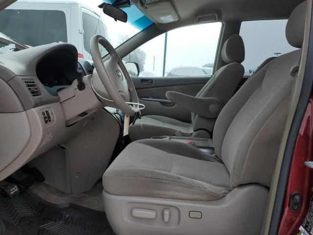 2006 Toyota Sienna CE