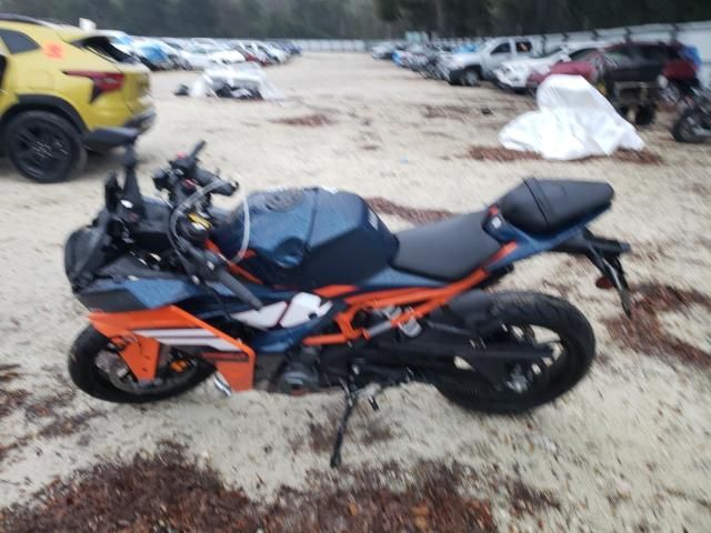 2024 KTM 390 RC