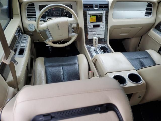 2010 Lincoln Navigator L