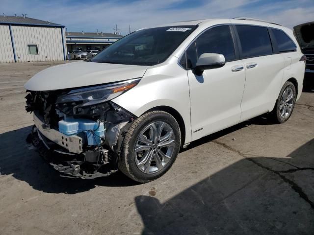 2021 Toyota Sienna Limited