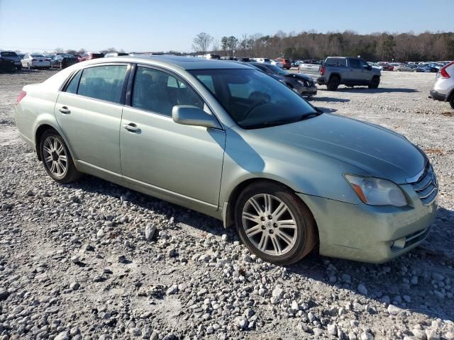 2005 Toyota Avalon XL