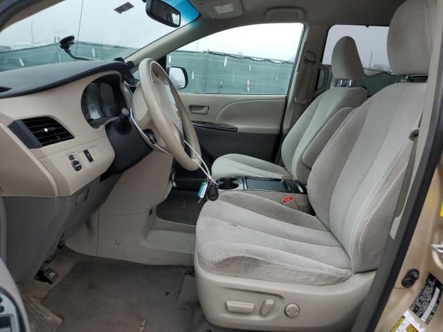 2011 Toyota Sienna LE