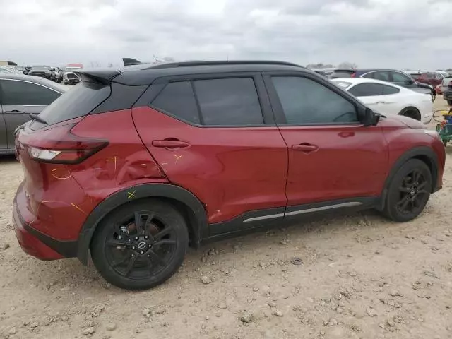 2023 Nissan Kicks SR