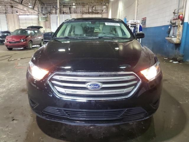 2018 Ford Taurus SE