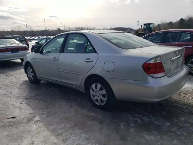 2005 Toyota Camry LE