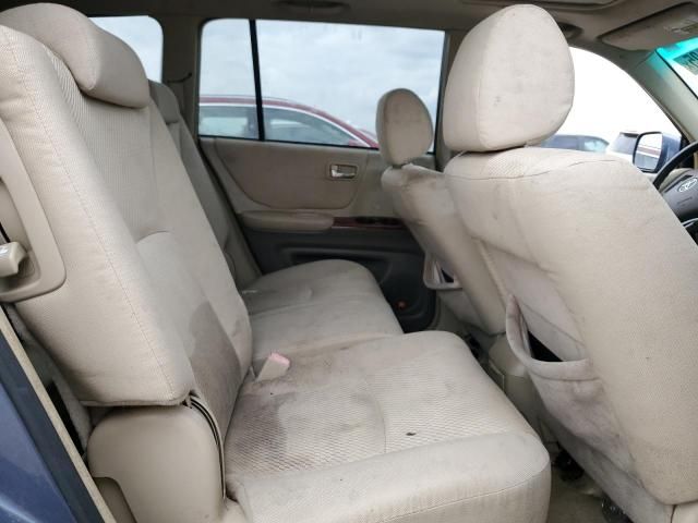 2004 Toyota Highlander Base