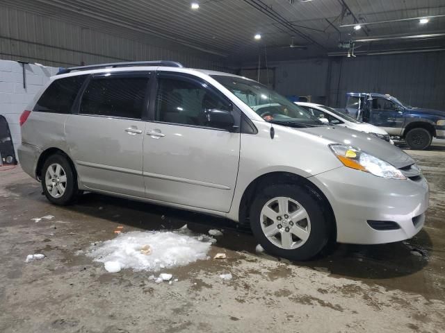 2010 Toyota Sienna CE