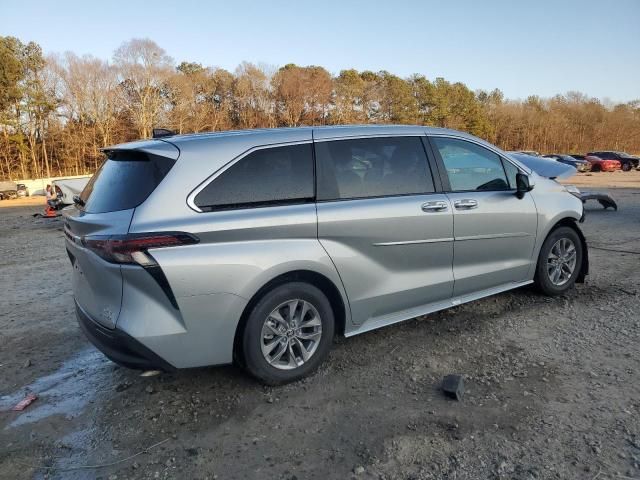 2024 Toyota Sienna XLE