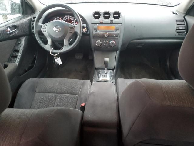 2010 Nissan Altima Base