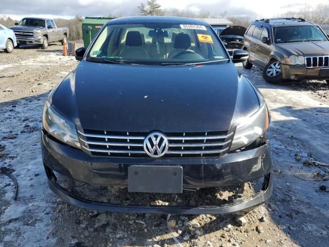 2015 Volkswagen Passat SE