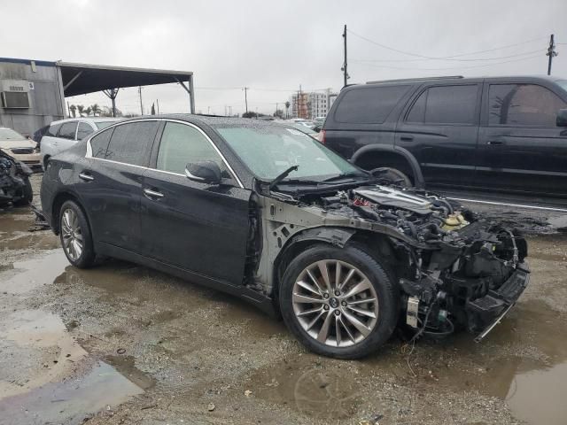 2018 Infiniti Q50 Luxe