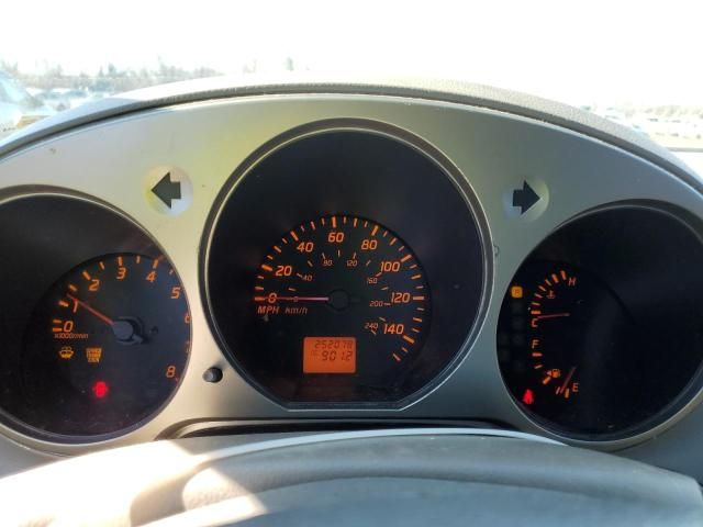 2004 Nissan Altima Base