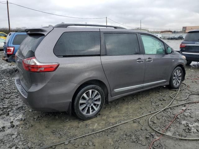 2020 Toyota Sienna XLE