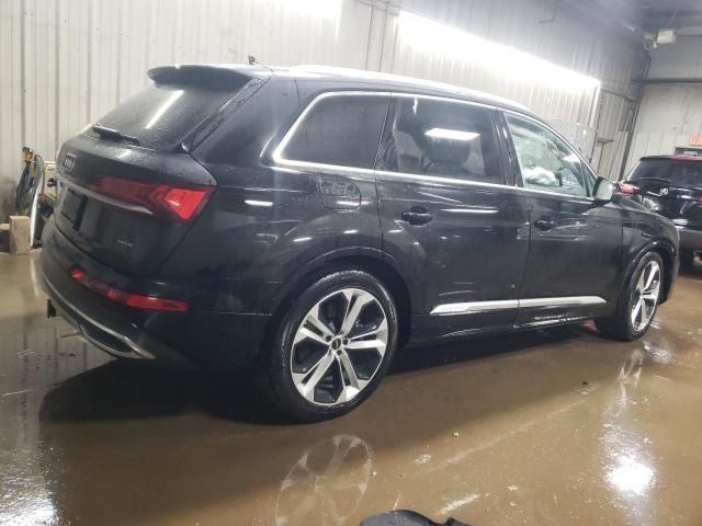 2022 Audi Q7 Prestige