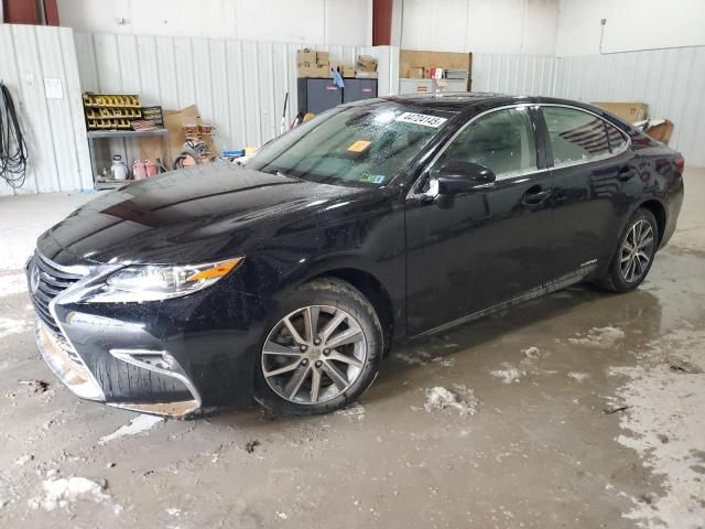 2016 Lexus ES 300H