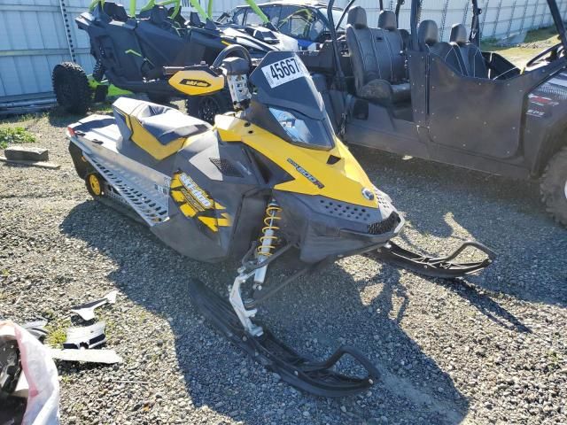 2009 Skidoo 2009 Skidoo Snowmobile