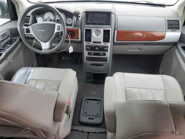 2009 Chrysler Town & Country Touring