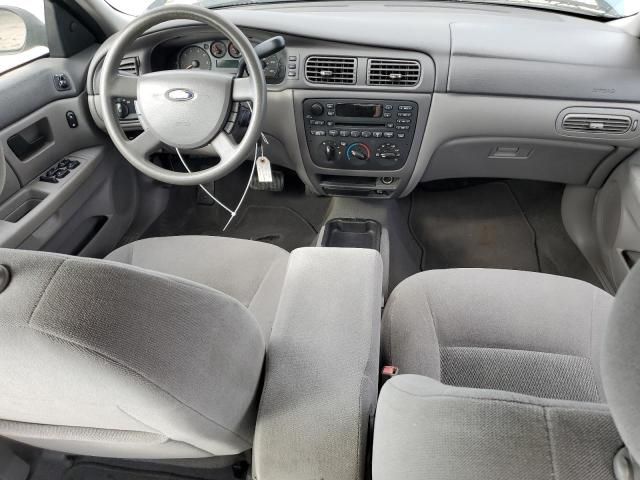 2005 Ford Taurus SE