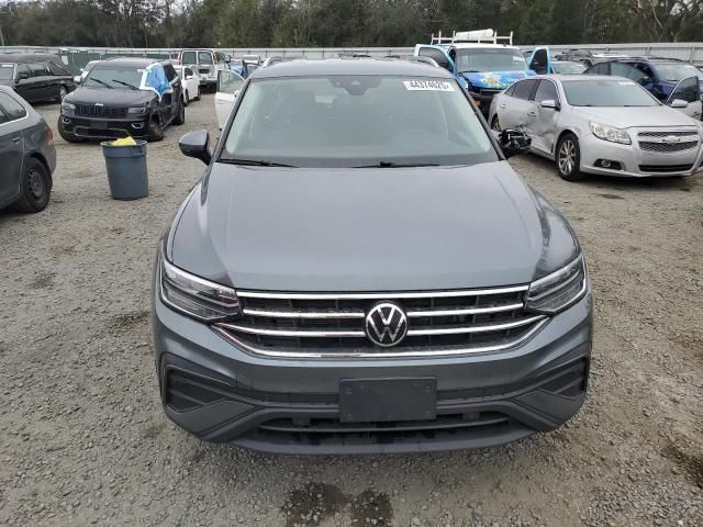 2023 Volkswagen Tiguan SE