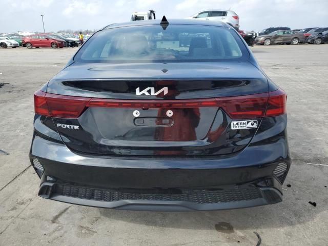 2022 KIA Forte FE