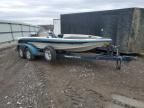 1999 Land Rover 1999 Landau Boat CO Bass Boat