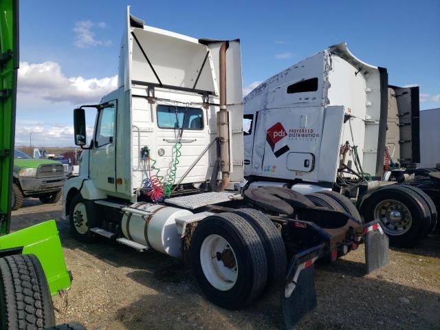 2007 Volvo VN VNL