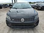 2017 Volkswagen Passat R-Line