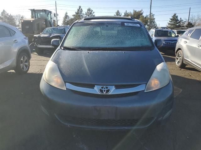 2007 Toyota Sienna XLE