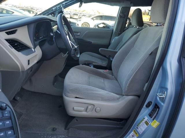 2015 Toyota Sienna LE