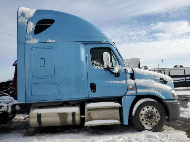 2016 Freightliner Cascadia 125