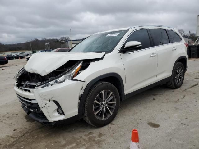 2019 Toyota Highlander SE