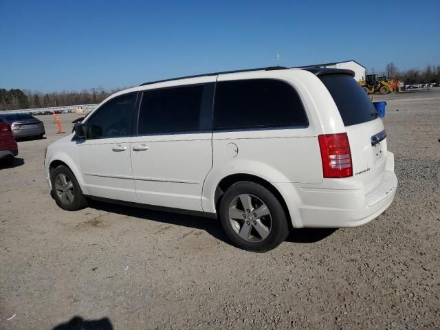 2010 Chrysler Town & Country LX