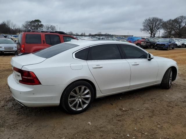 2018 Volvo S90 T6 Momentum