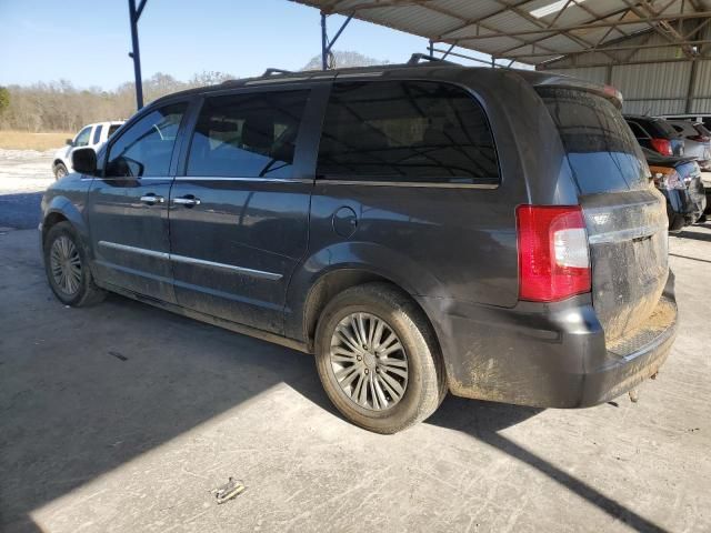 2015 Chrysler Town & Country Touring L