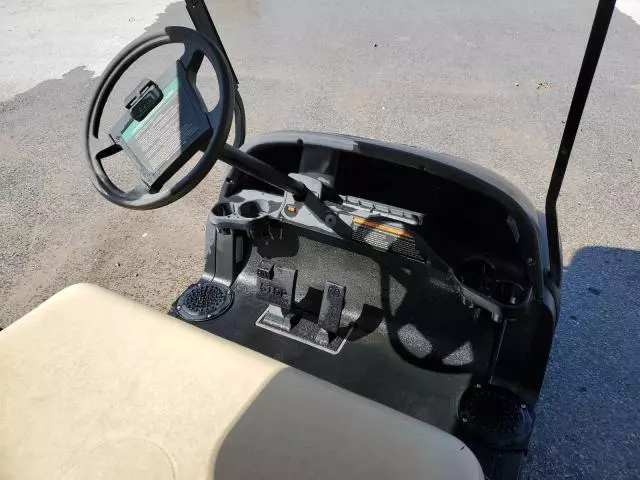 2000 Clubcar Golf Cart