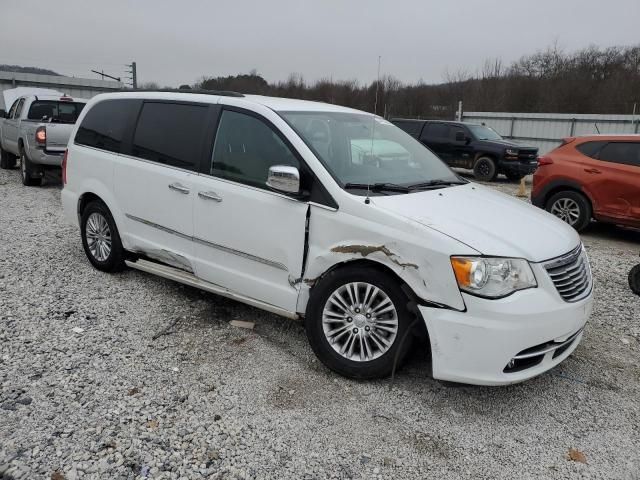 2015 Chrysler Town & Country Touring L