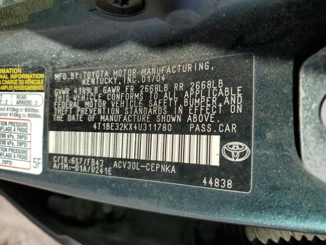 2004 Toyota Camry LE