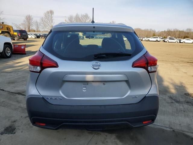 2019 Nissan Kicks S