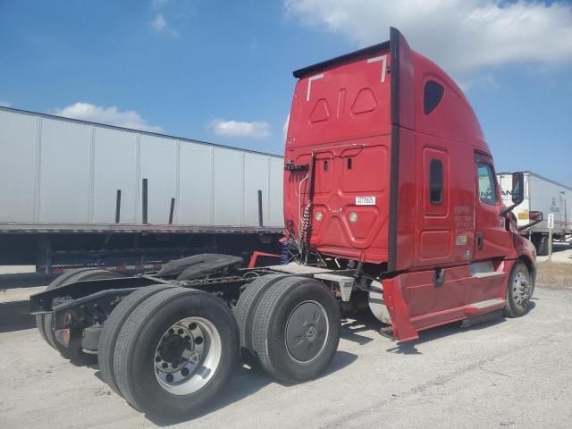 2019 Freightliner Cascadia 126